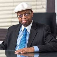 Профессор Матиас Фоби 