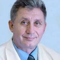 Профессор Юрий Яшков 